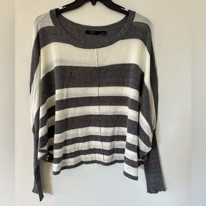 RDI Gray and Cream Poncho Style Top